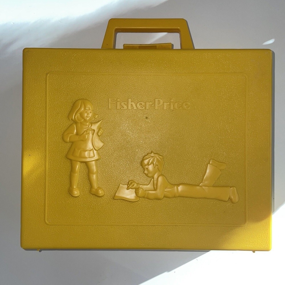 Vintage 1980 Fisher Price Coloring Case,‎ All Pieces Included